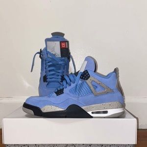Jordan 4 University Blues, Size 9.5